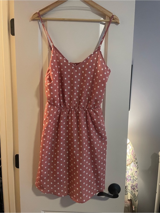 SHEIN Dresses & Skirts - SHEIN Dusty Rose Polka Dot Spaghetti Strap Dress